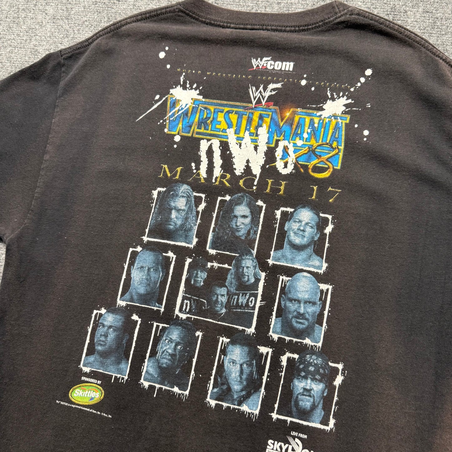 (L) 2002 Wrestle Mania Tee