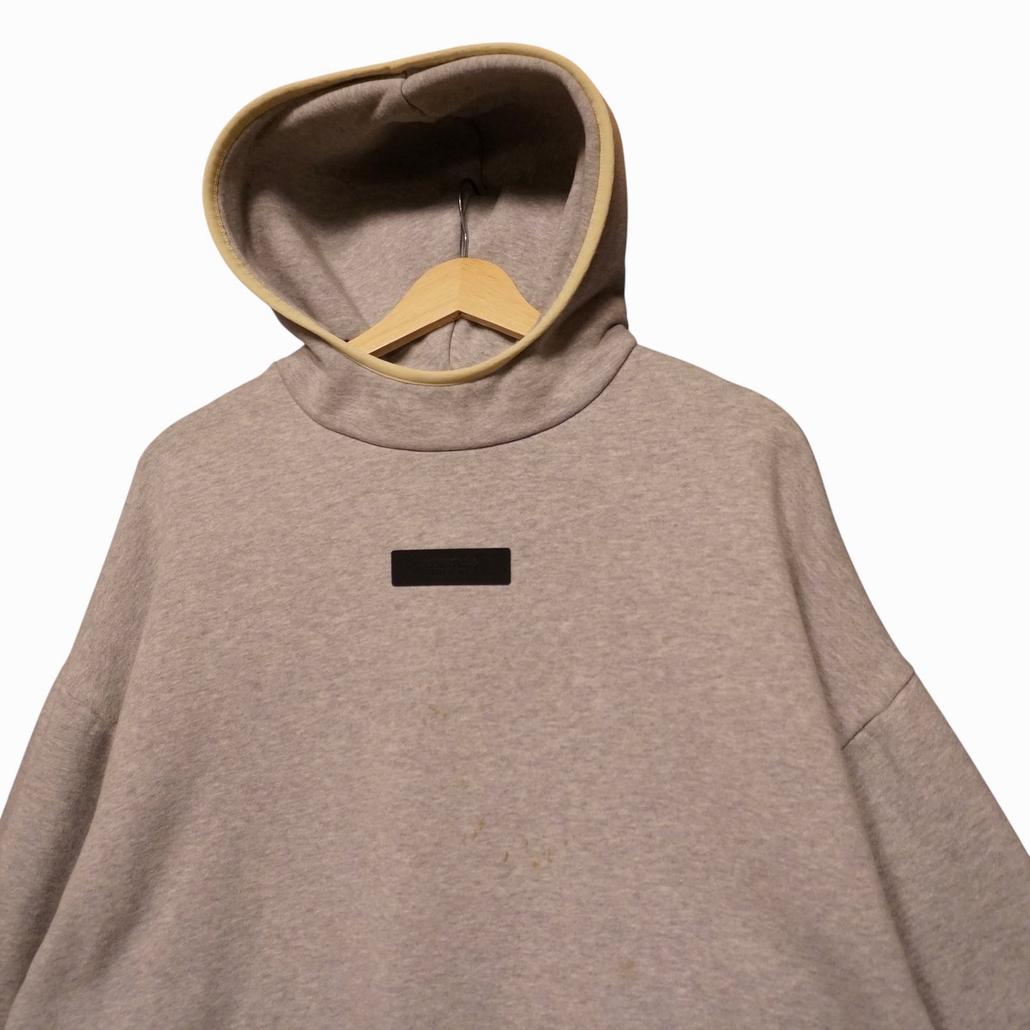Essentials Hoodie (L)