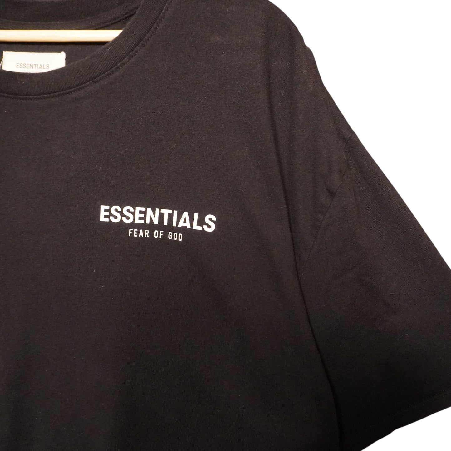 Essentials Tee (L)