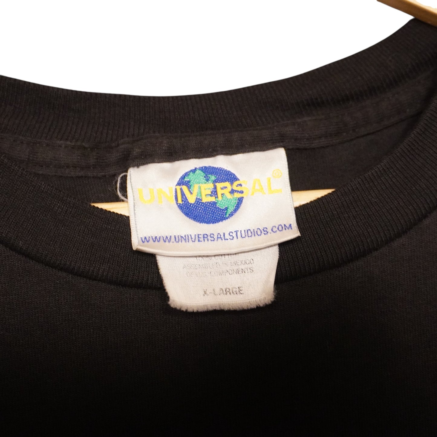 2000 Universal. Mardi Gras Tee (XL)