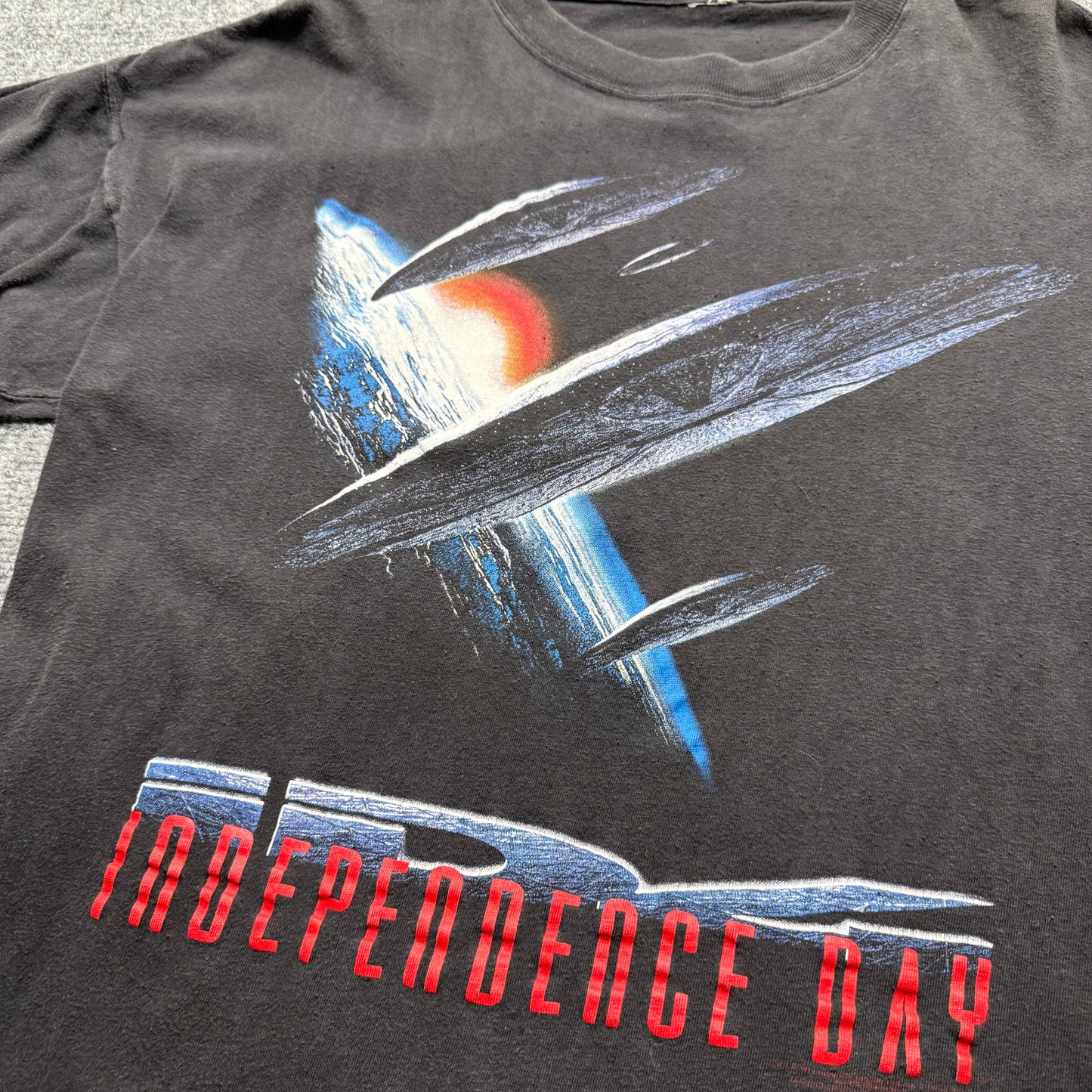 (L) 1996 Independence Day Movie Promo Tee