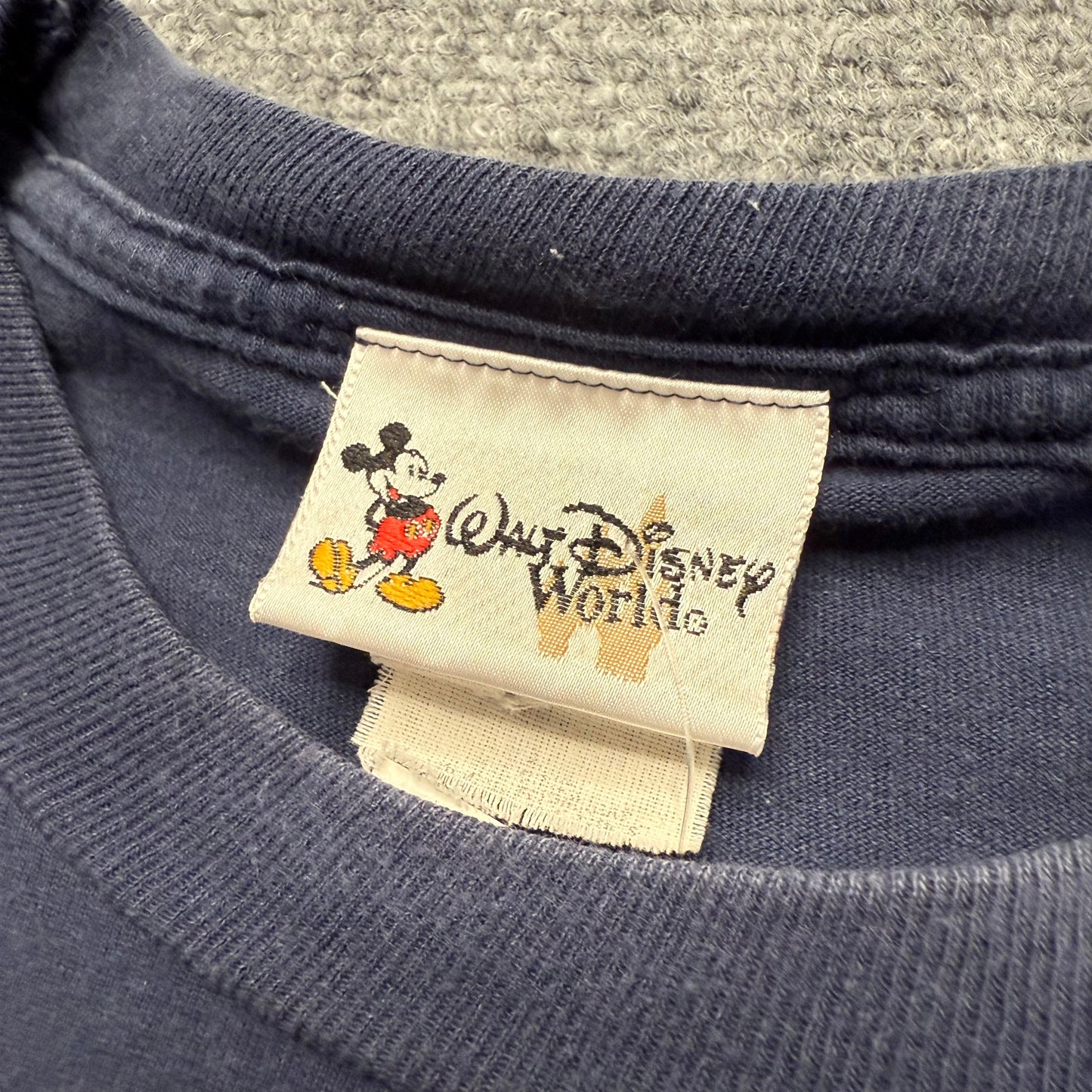 (L) 2000 Disney Tee