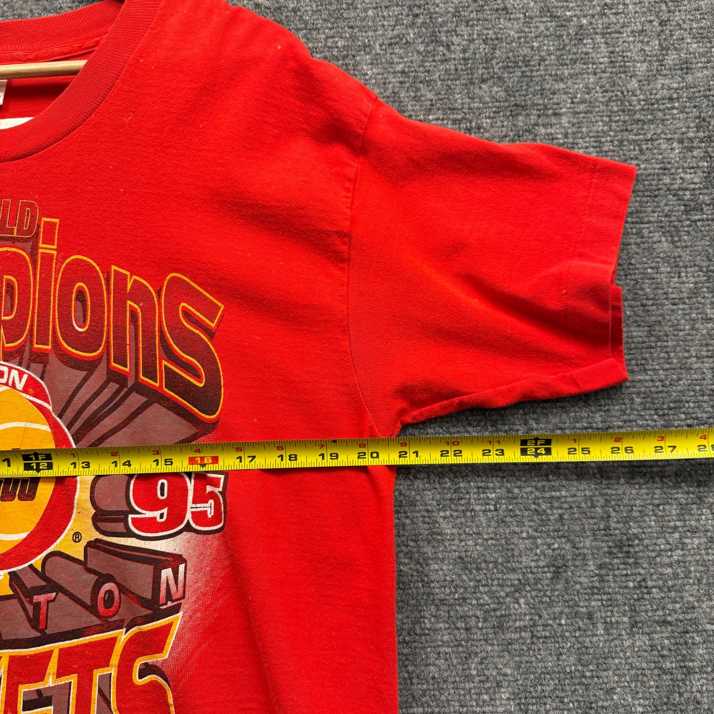 (L) 1995 Houston Rockets T-Shirt