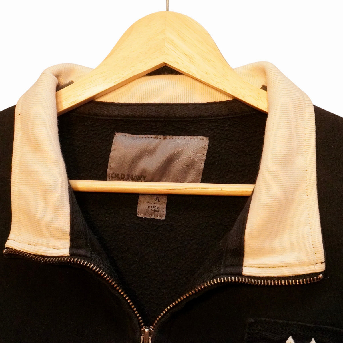 Old Navy Zip UP (XL)