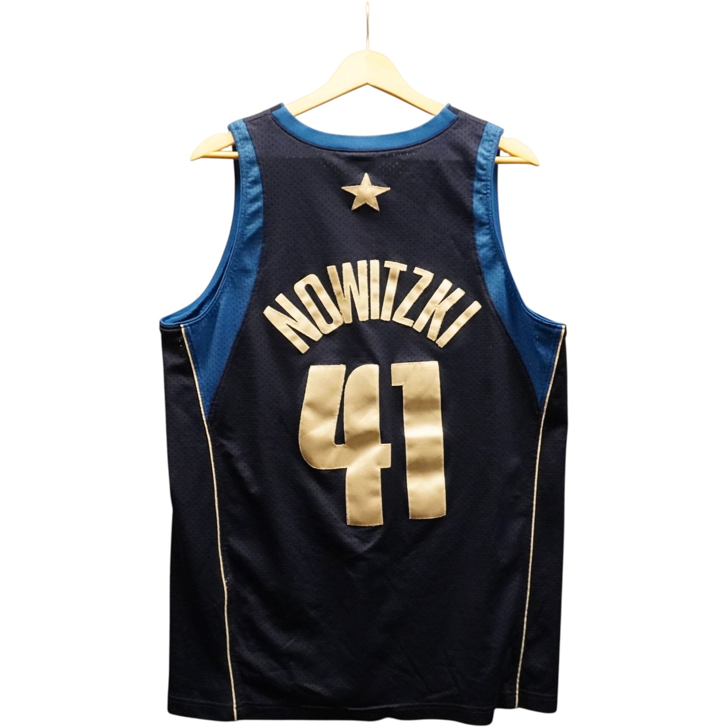 2000s Nike Dallas Mavs Jersey (L)