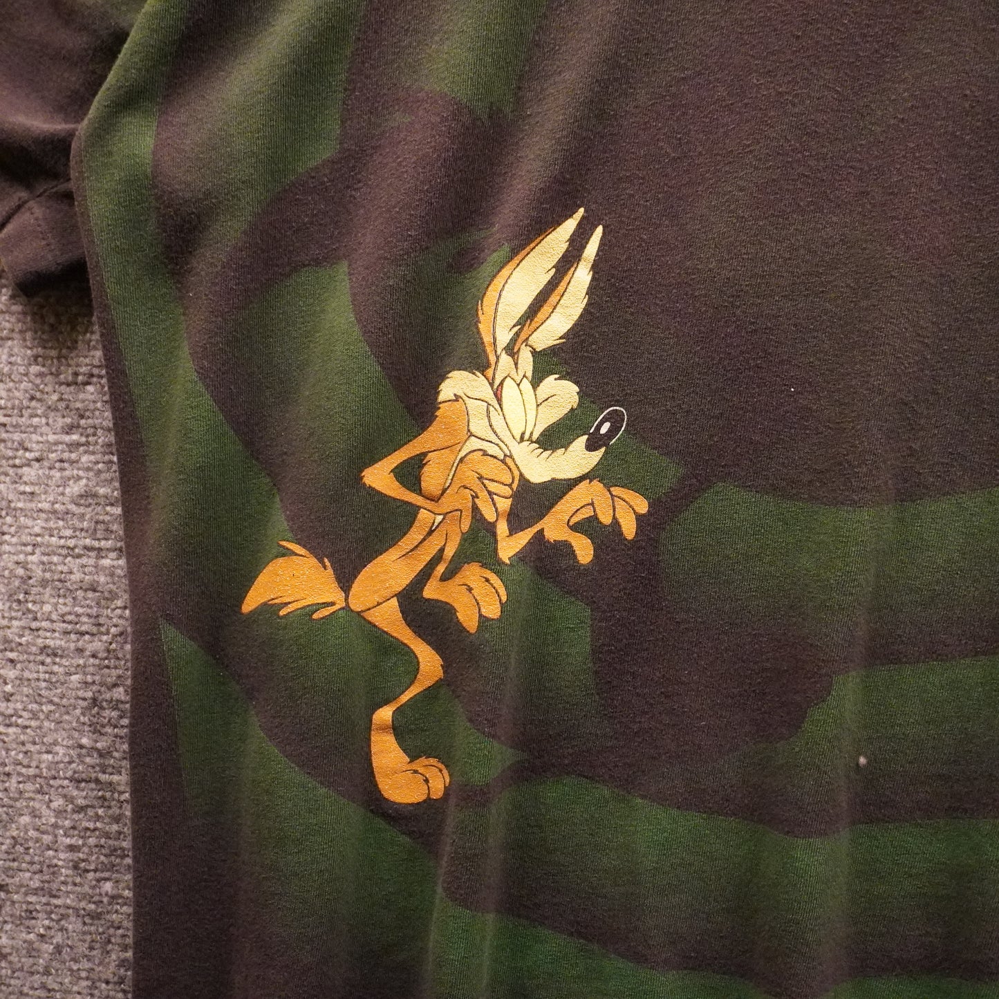 Vintage Wylie Coyote Shadow Tee (XL)