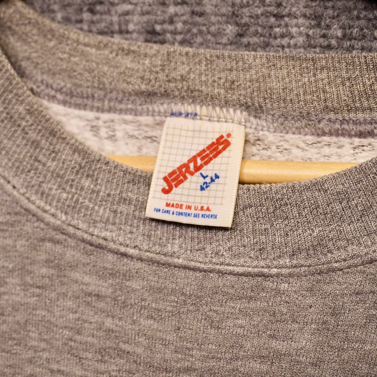 Vintage Jerzees Blank Crew (L)