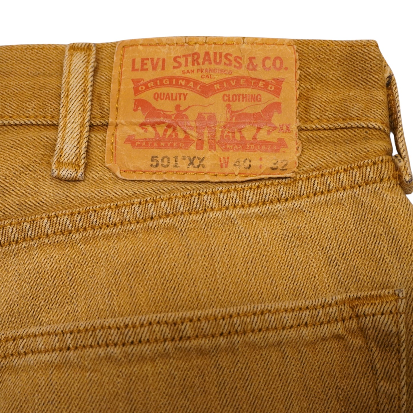 Tan Levis 501s (40x32)