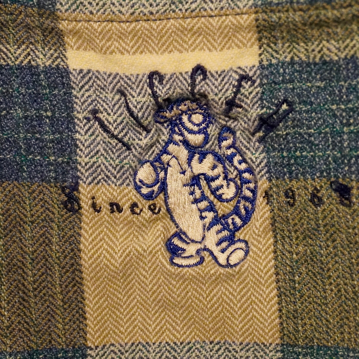 Disney Tigger Flannel Button-Up (L)