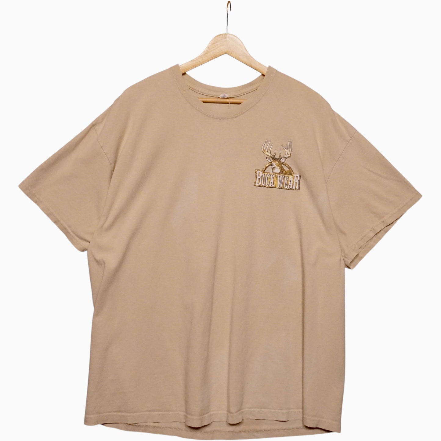 Buck Wear Deer Tee (L)
