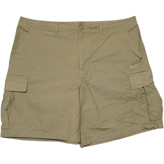 Green Nike Shorts (W40)