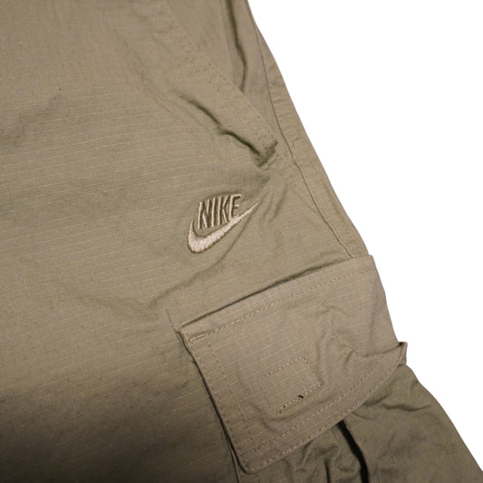 Green Nike Shorts (W40)