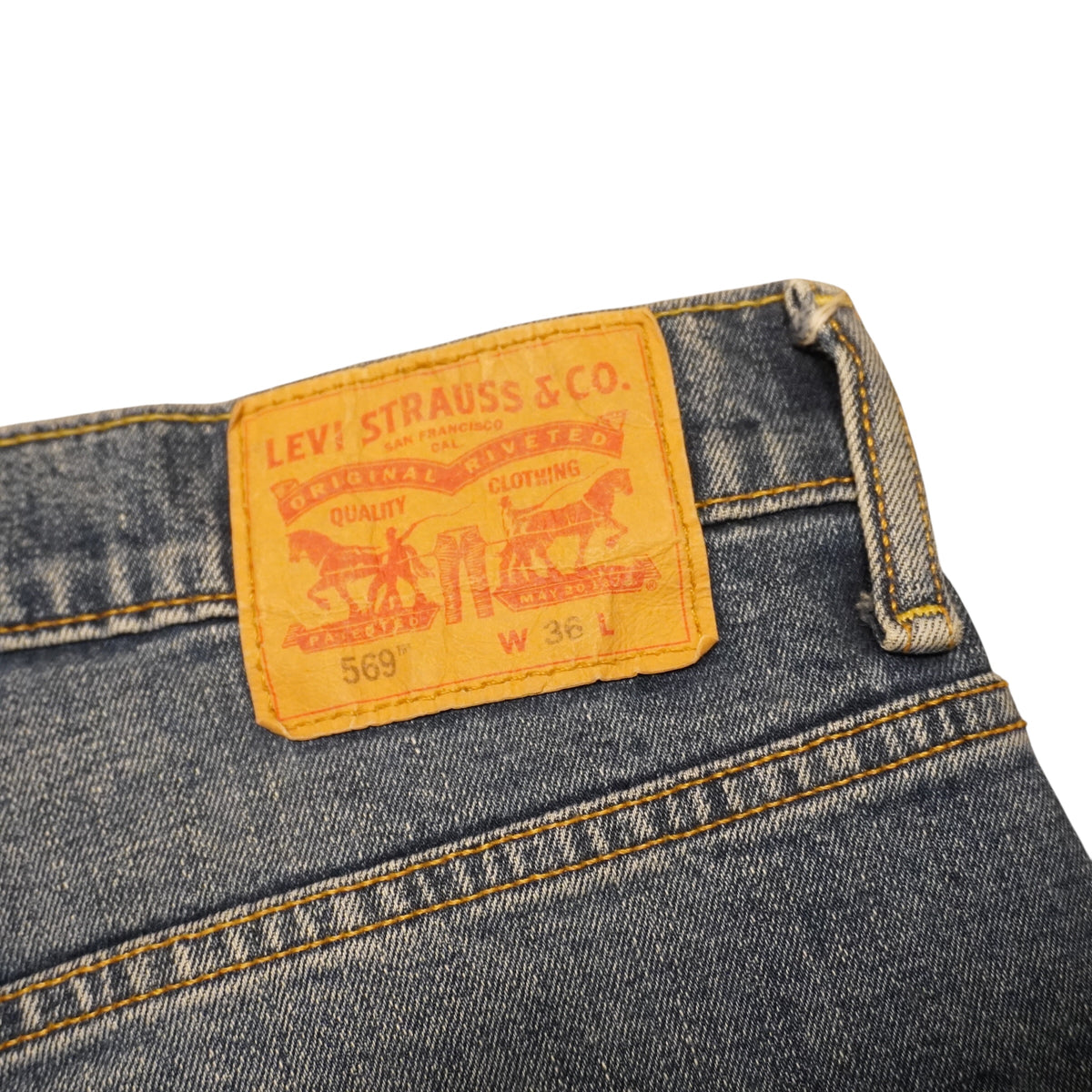Levis Red Tab Jorts (36)