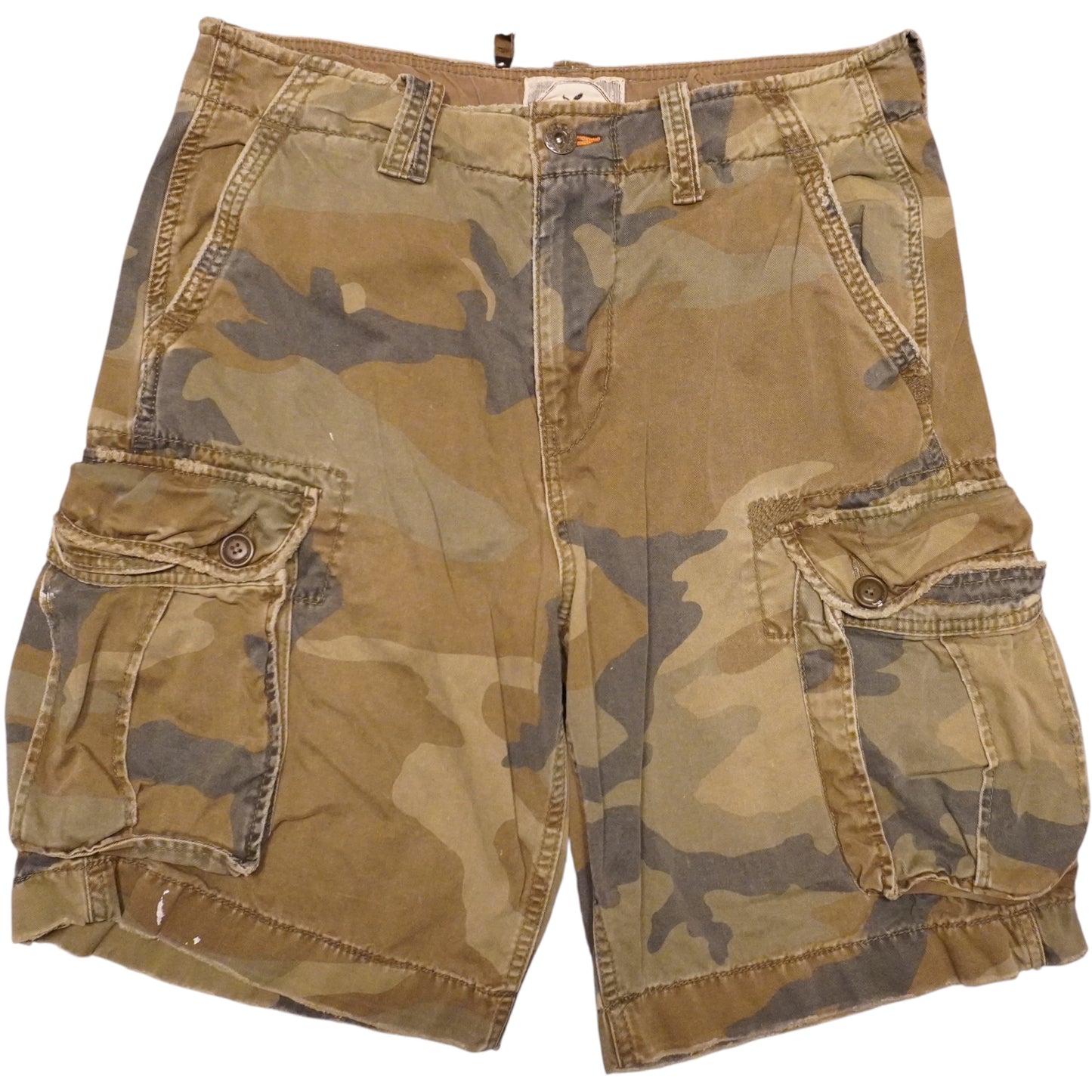 American Eagle Camo Cargo Shorts (33)