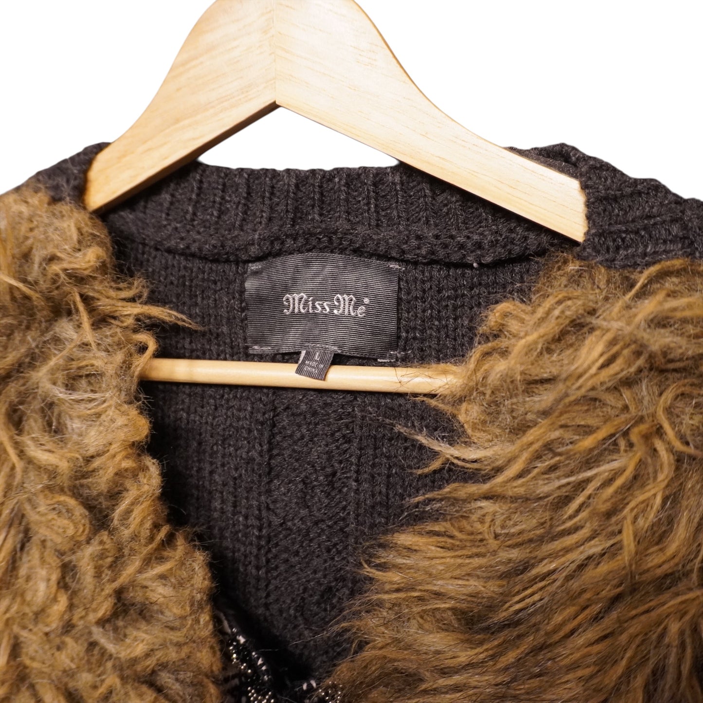 Y2K Miss Me Furry Vest (L)