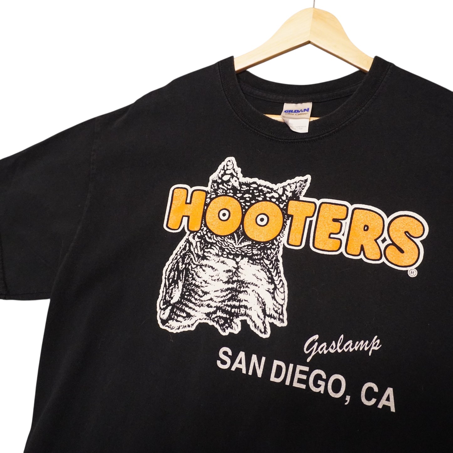 Hooters San Diego (XL)