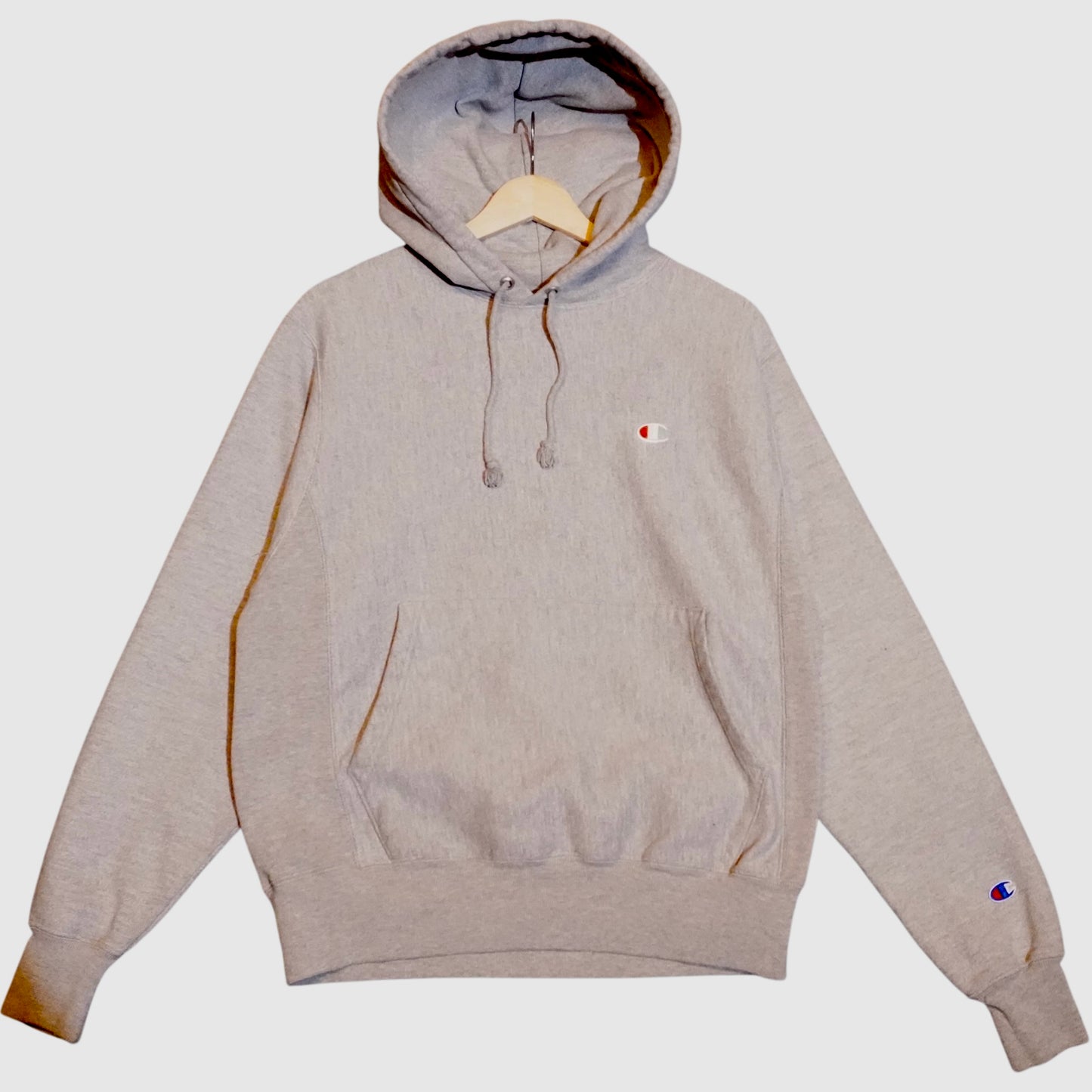 Reverse weave champion hoodie (S)