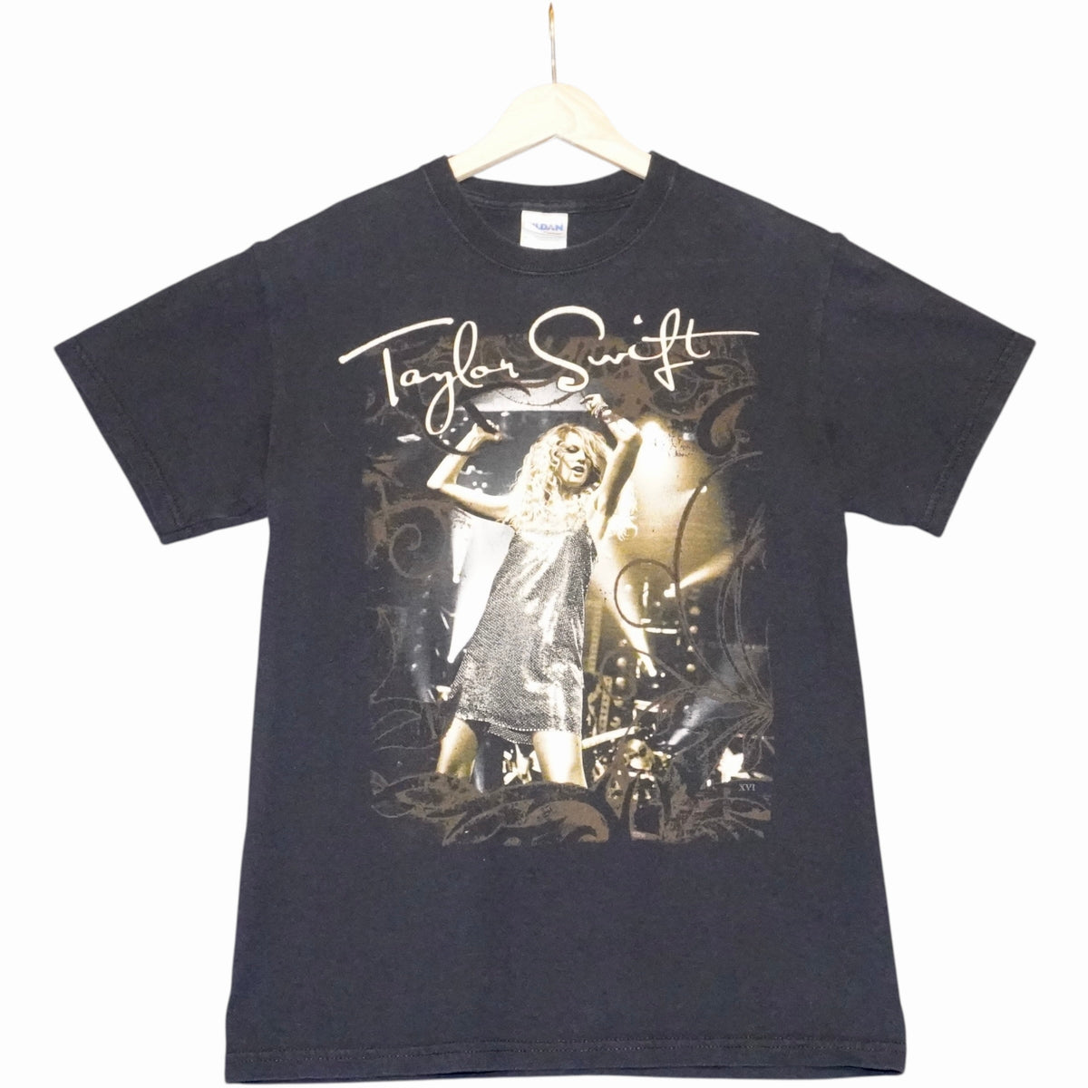 Taylor Swift Tour Tee (S)